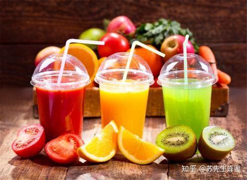 打果汁可以加蜂蜜嗎？蜂蜜與果汁的健康搭配指南